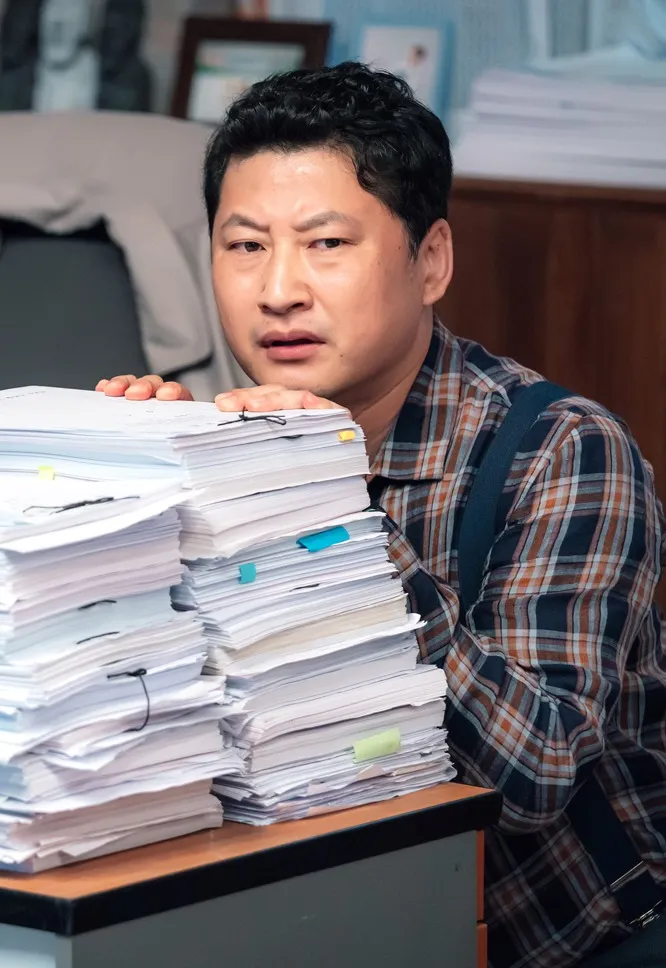 사무장 박진우
