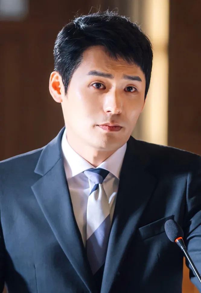서민혁 최대훈