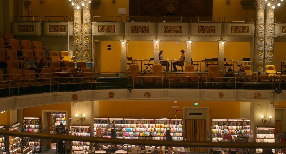 준티-오데온-Giunti-Odeon- Libreria-e Cinema